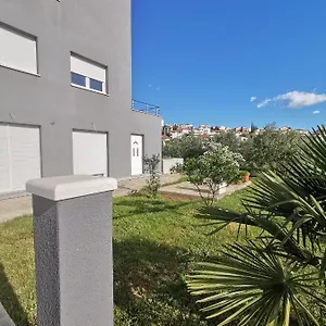 Apartament Casa Llena, Seget Vranjica